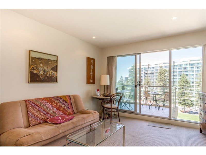 504/16 Holdfast Promenade, Glenelg SA 5045