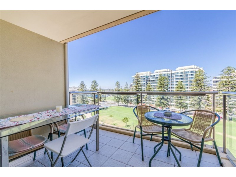 504/16 Holdfast Promenade, Glenelg SA 5045