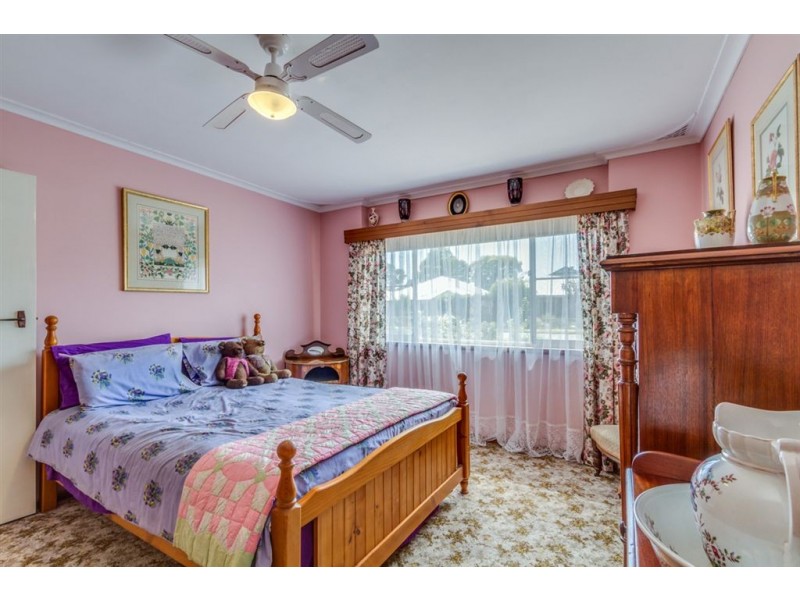 32 Melanto Terrace, Marion SA 5043