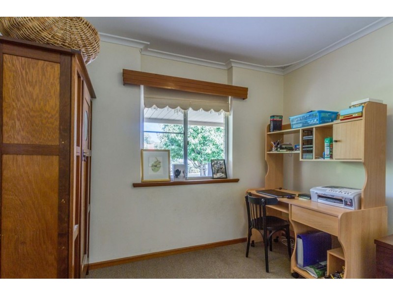 32 Melanto Terrace, Marion SA 5043