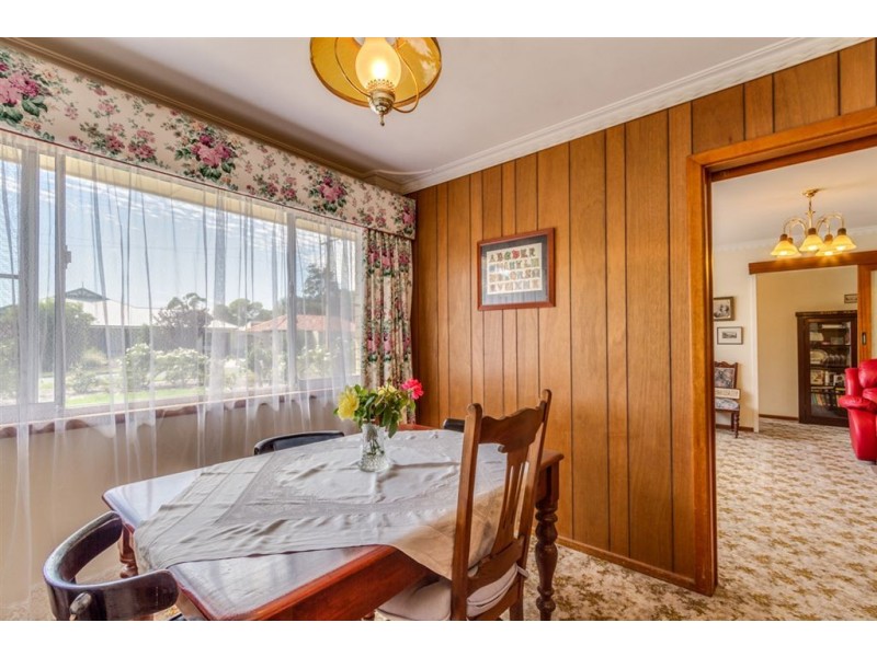 32 Melanto Terrace, Marion SA 5043