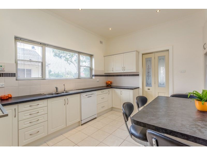 40 Swan Street, Grange SA 5022