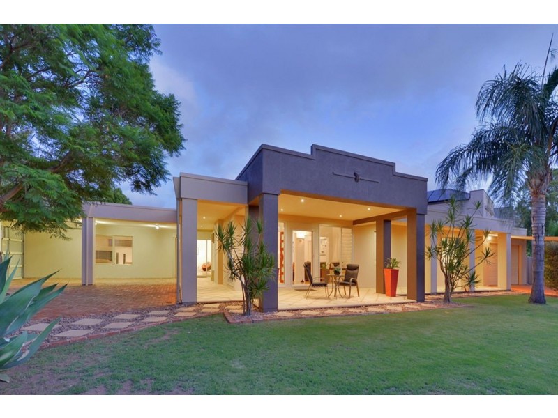 2 Lindley Avenue, Warradale SA 5046