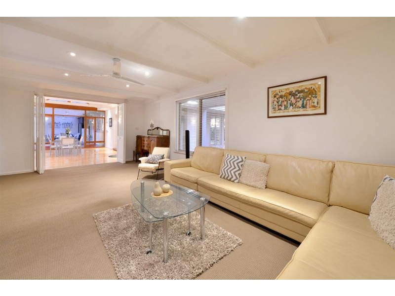 2 Lindley Avenue, Warradale SA 5046