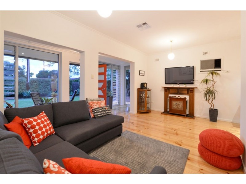 2 Lindley Avenue, Warradale SA 5046