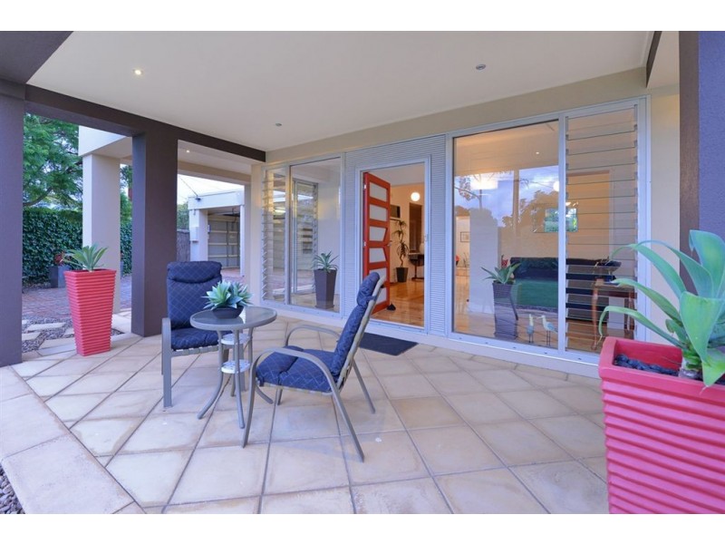 2 Lindley Avenue, Warradale SA 5046