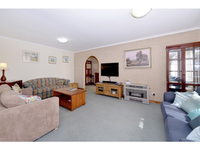 20 Saratoga Drive, Novar Gardens SA 5040