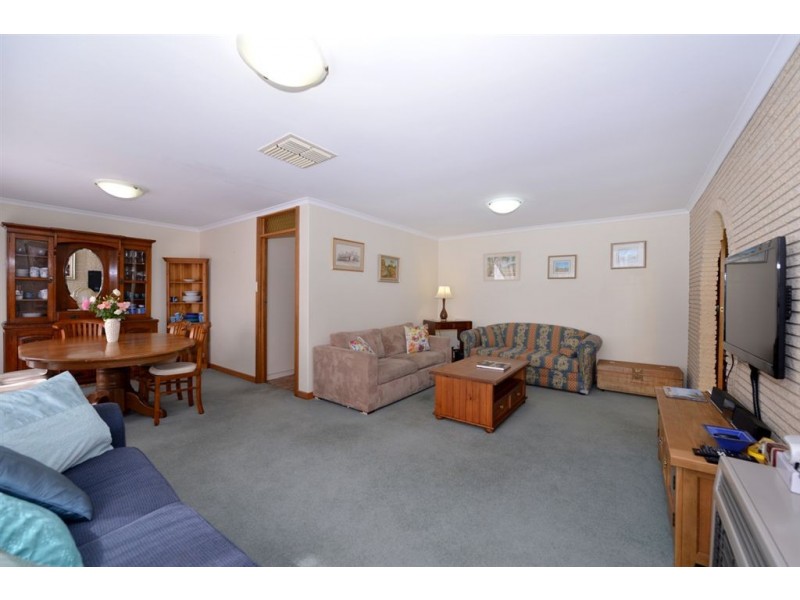 20 Saratoga Drive, Novar Gardens SA 5040