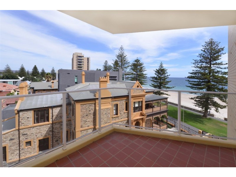 44/13 South Esplanade, Glenelg SA 5045