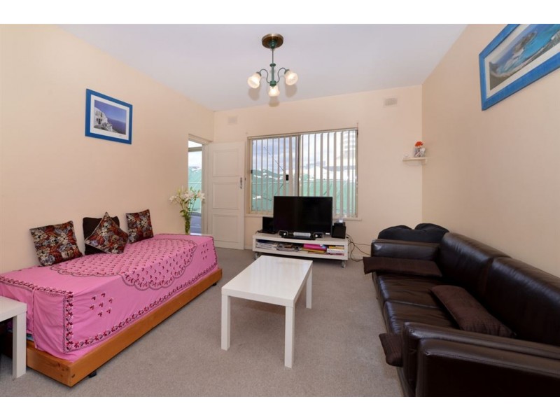 2/22 North Esplanade, Glenelg North SA 5045