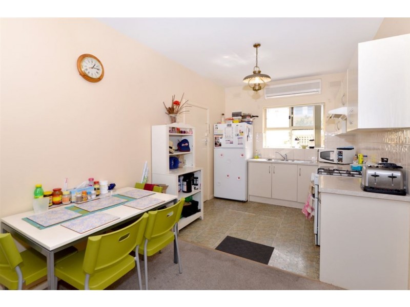 2/22 North Esplanade, Glenelg North SA 5045