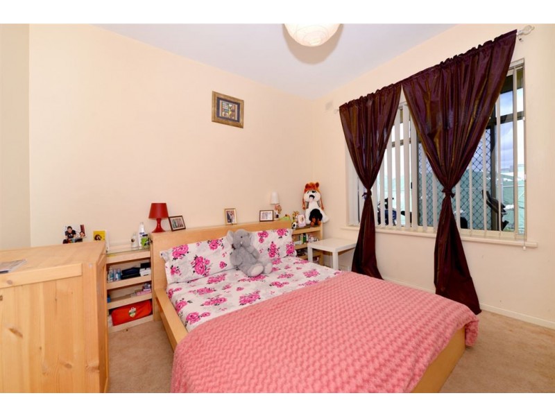 2/22 North Esplanade, Glenelg North SA 5045