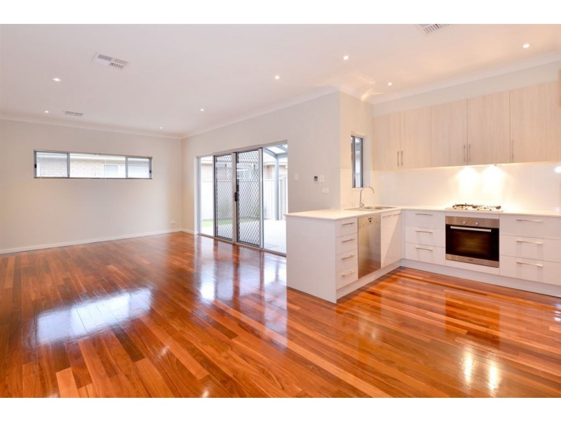 1 Zante Grove, Park Holme SA 5043