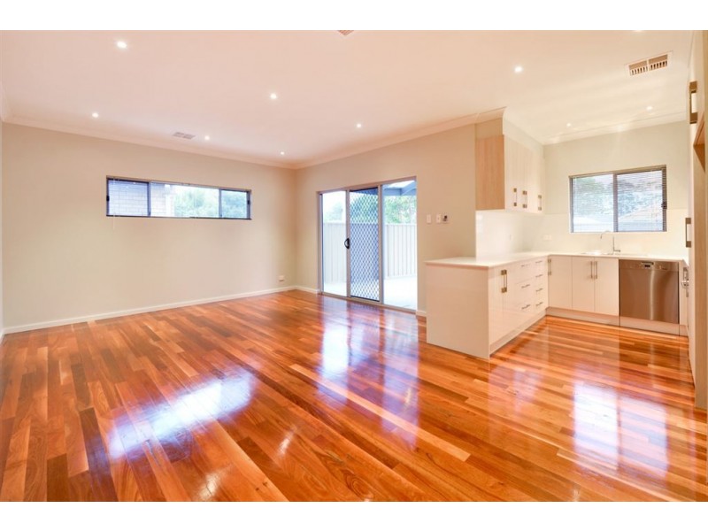 1 Zante Grove, Park Holme SA 5043