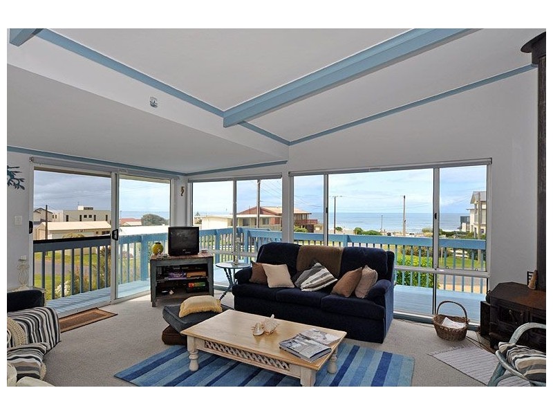 14 Dover Road, Middleton SA 5213