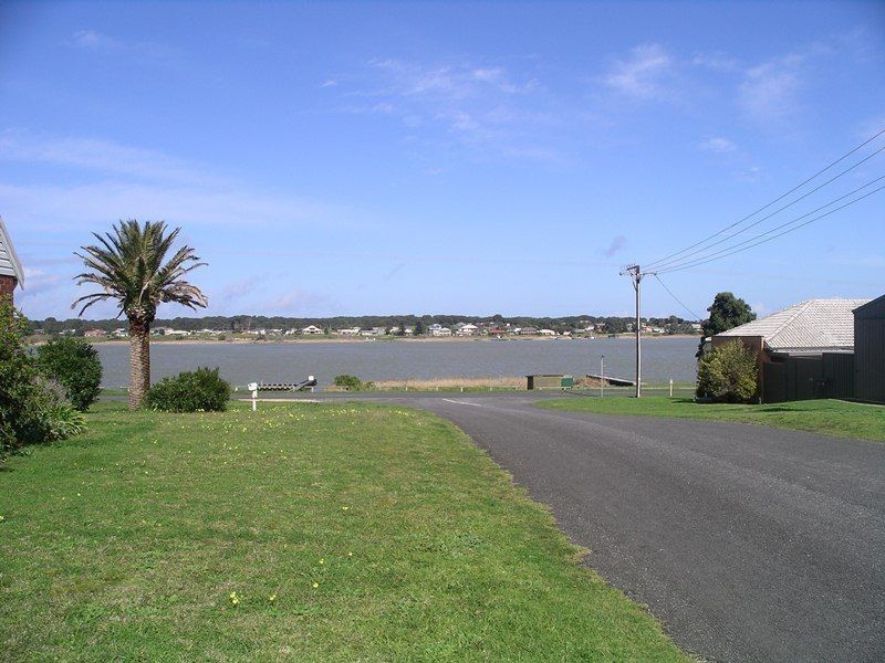 2 Burt Avenue, Goolwa North SA 5214