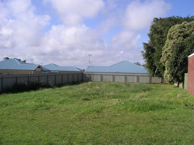 2 Burt Avenue, Goolwa North SA 5214