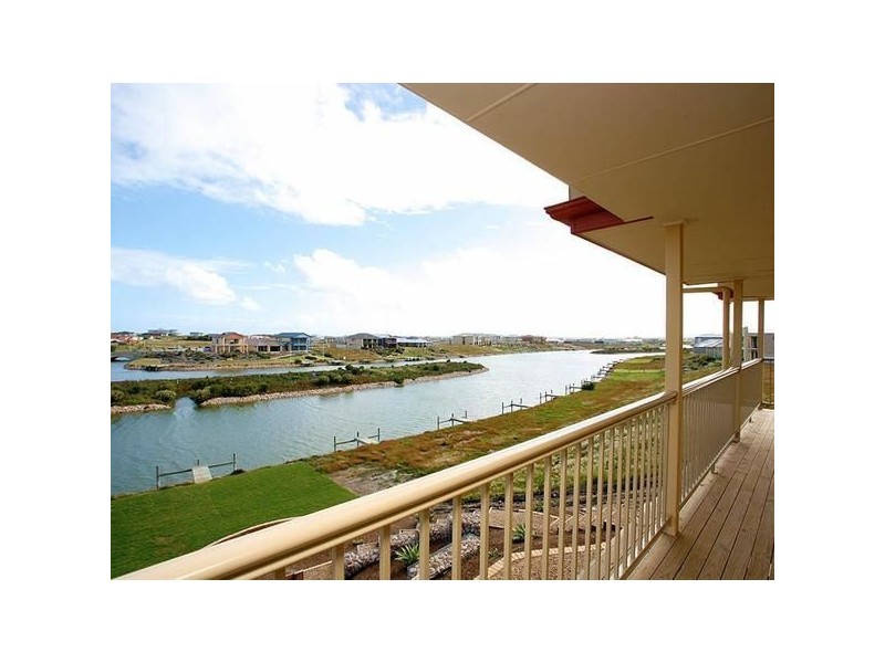 25 Blanche Parade, Hindmarsh Island SA 5214