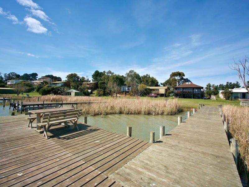 70 Narnu Bay Drive, Hindmarsh Island SA 5214