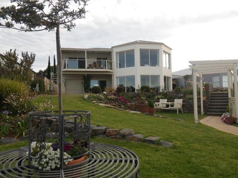 46 Prince Alfred Parade, Hindmarsh Island SA 5214