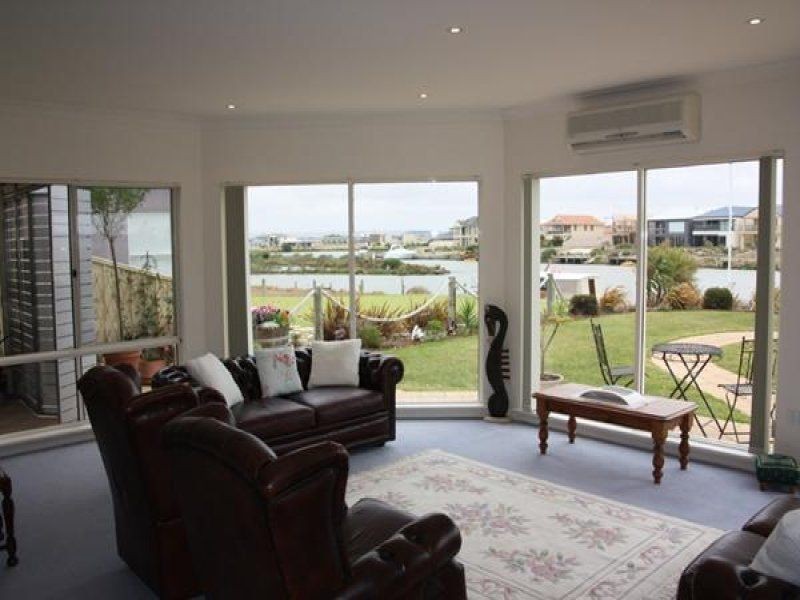 46 Prince Alfred Parade, Hindmarsh Island SA 5214