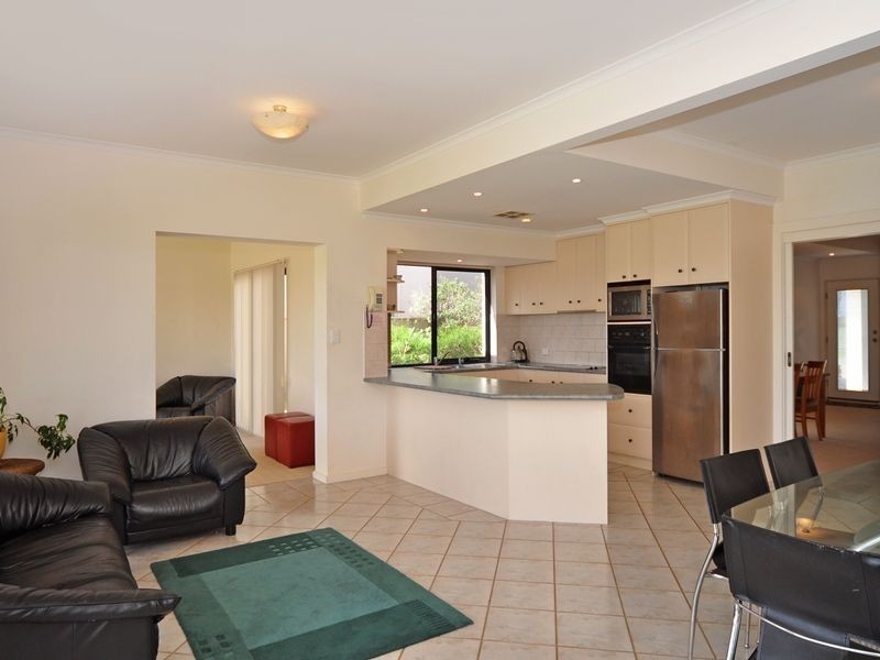 23 Excelsior Parade, Hindmarsh Island SA 5214