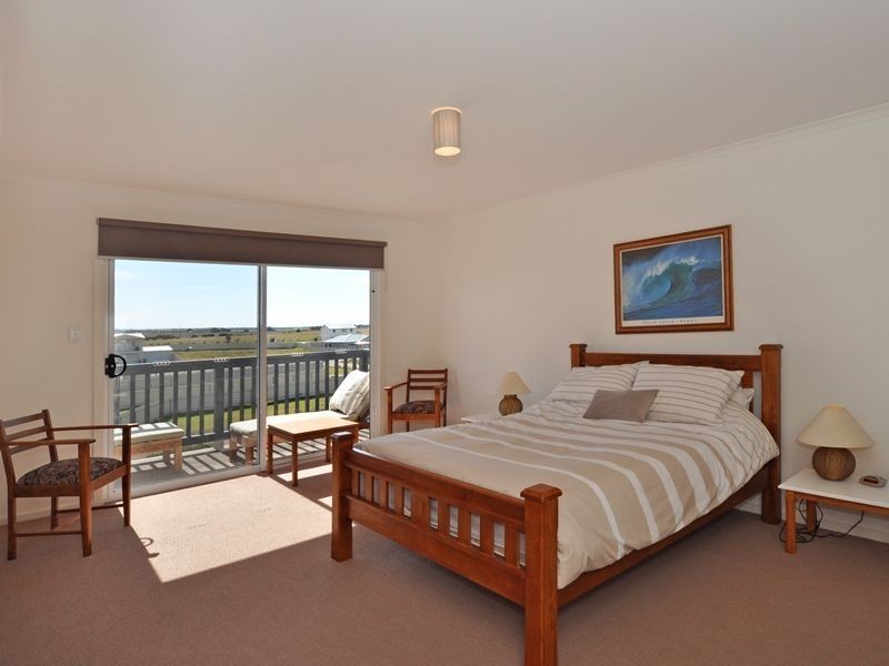 14 Hero Avenue, Middleton SA 5213