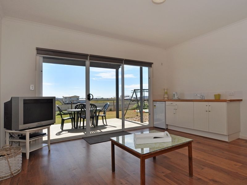 14 Hero Avenue, Middleton SA 5213