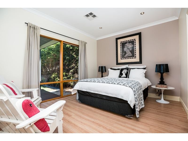 9 Boettcher Road, Middleton SA 5213