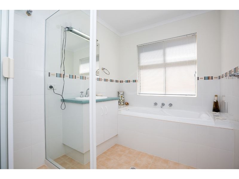 87 Wentworth Parade, Hindmarsh Island SA 5214