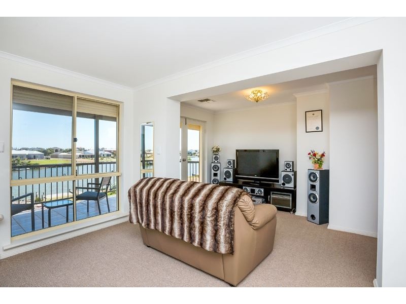 87 Wentworth Parade, Hindmarsh Island SA 5214