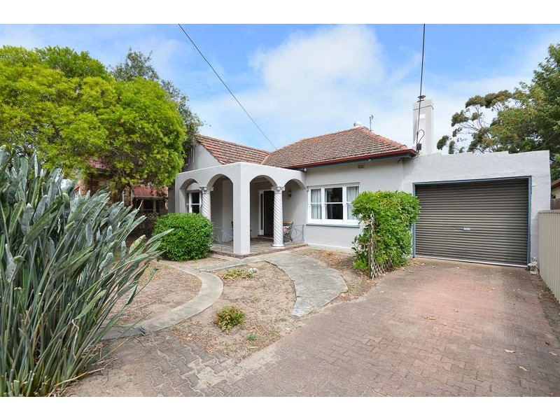 28 Lindsay Street, Victor Harbor SA 5211