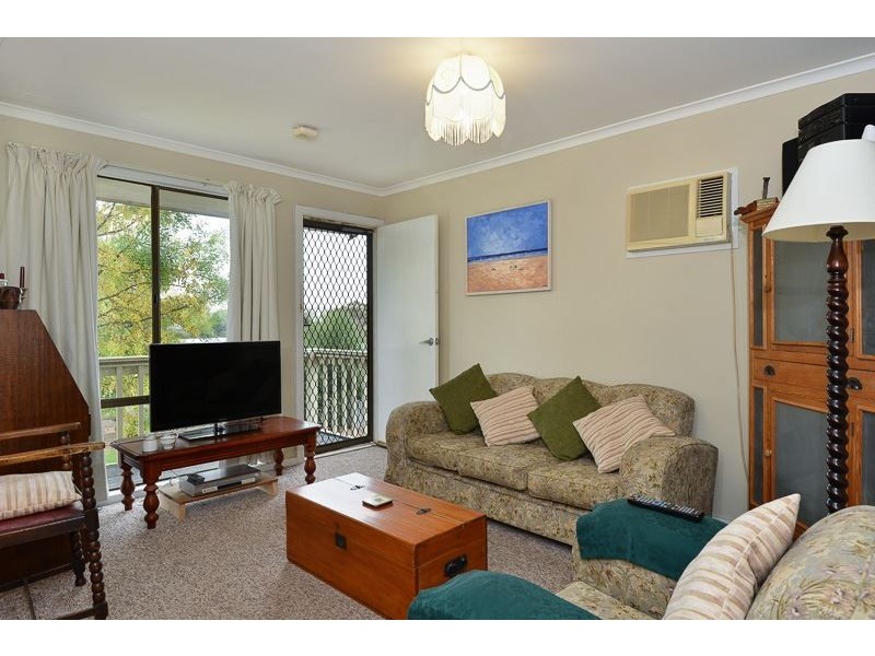 16 Dene Ave, Victor Harbor SA 5211