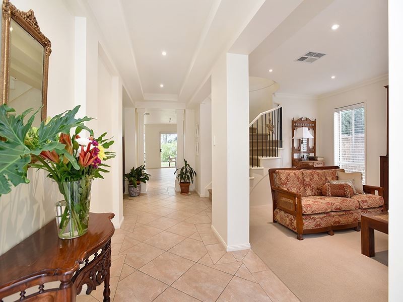 44 Coromandel Drive, Mccracken SA 5211