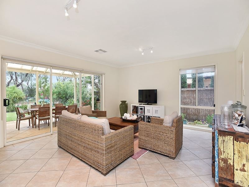 44 Coromandel Drive, Mccracken SA 5211