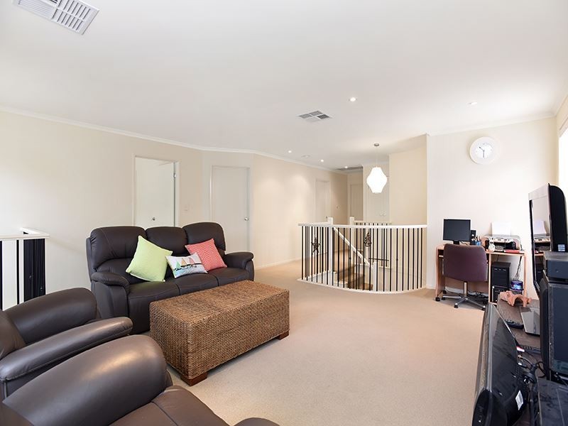 44 Coromandel Drive, Mccracken SA 5211