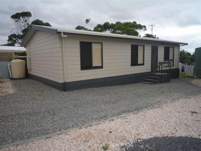 8 Manly Grove, Hayborough SA 5211