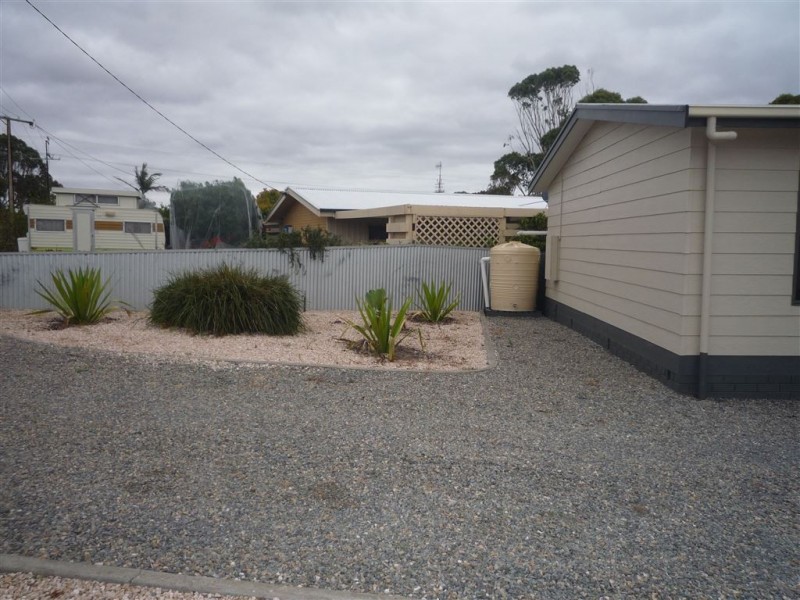 8 Manly Grove, Hayborough SA 5211