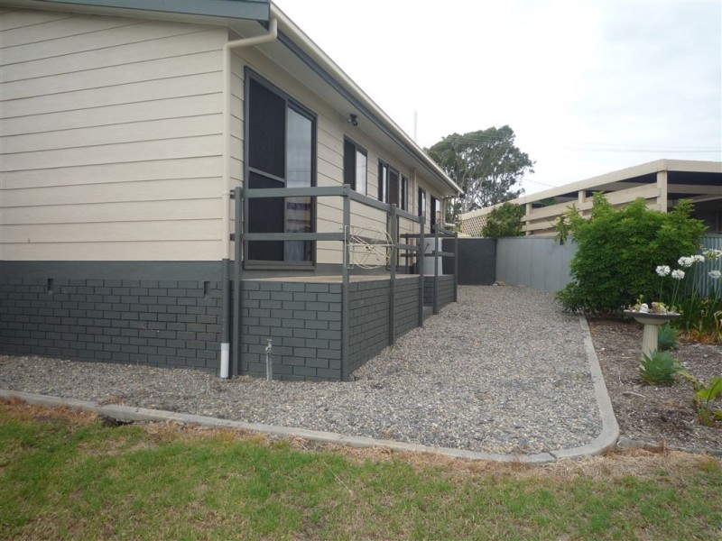 8 Manly Grove, Hayborough SA 5211