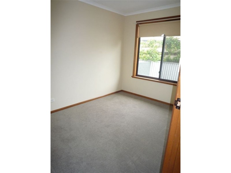 8 Manly Grove, Hayborough SA 5211