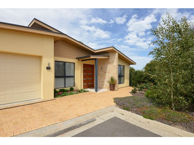 11 Harwood Close, Encounter Bay SA 5211