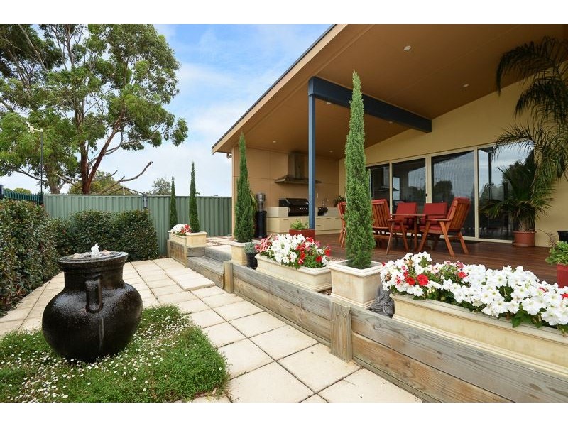 11 Harwood Close, Encounter Bay SA 5211