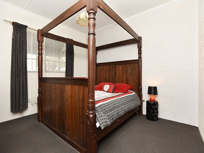 15 James Avenue, Victor Harbor SA 5211