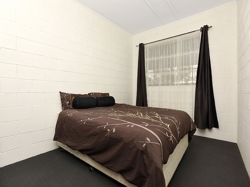 15 James Avenue, Victor Harbor SA 5211