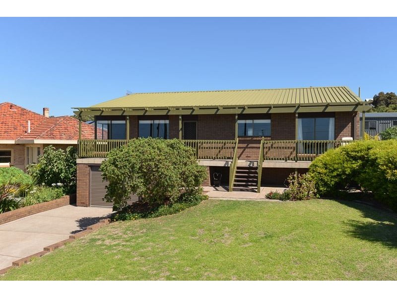 39 The Crescent, Mccracken SA 5211
