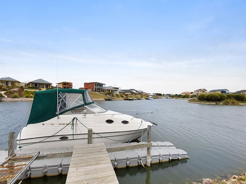 15 Blanche Parade, Hindmarsh Island SA 5214