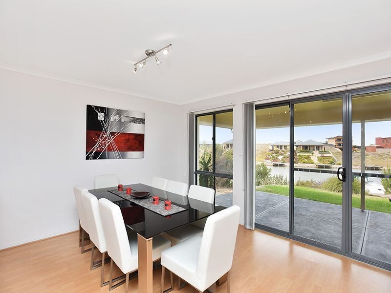 15 Blanche Parade, Hindmarsh Island SA 5214