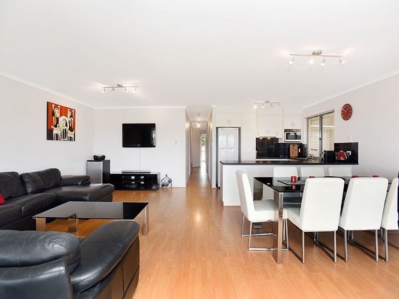 15 Blanche Parade, Hindmarsh Island SA 5214