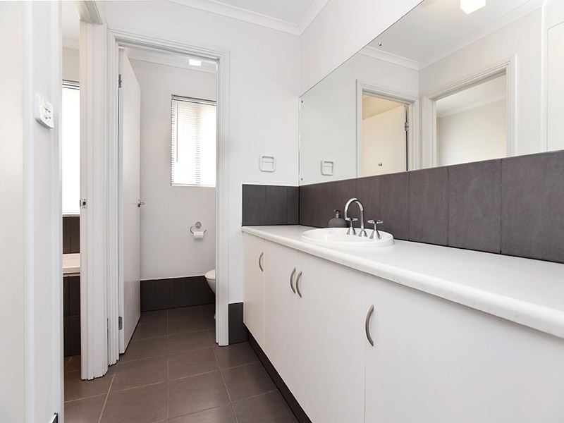 15 Blanche Parade, Hindmarsh Island SA 5214
