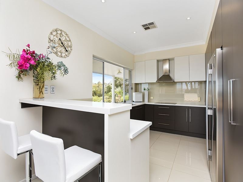 82 Waitpinga Road, Victor Harbor SA 5211